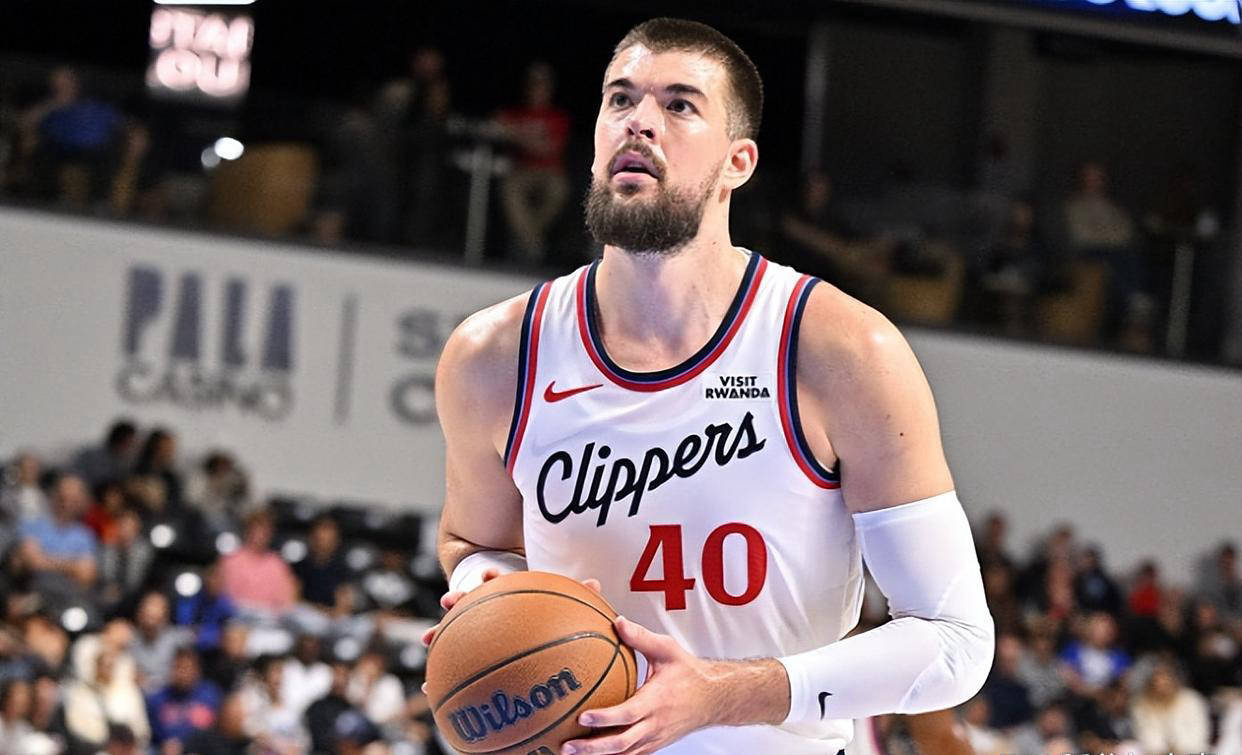 集结日体能课后，费城76人单刀错失备战欧超杯，信心回归，资深球员宣示担当的简单介绍